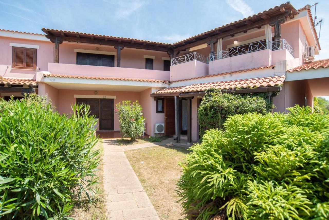 Casa Vacanza Li Menduli San Teodoro San Teodoro  Exterior foto